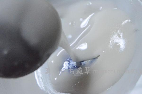 粉砂糖をさらに5グラムほど足したところ 粉砂糖をさらに5グラムほど足したところ