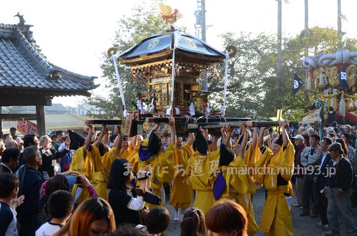 ご神体を返納するお神輿(神輿還御) ご神体を返納するお神輿(神輿還御)
